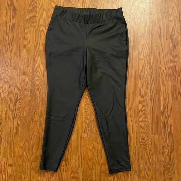 Torrid Black Faux Leather Leggings Size 2X - Picture 1 of 4